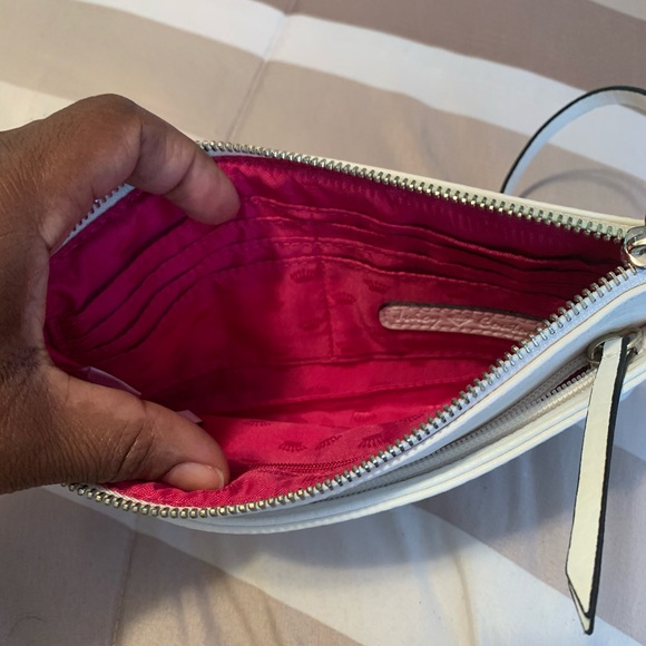 Wristlet - Picture 4 of 5